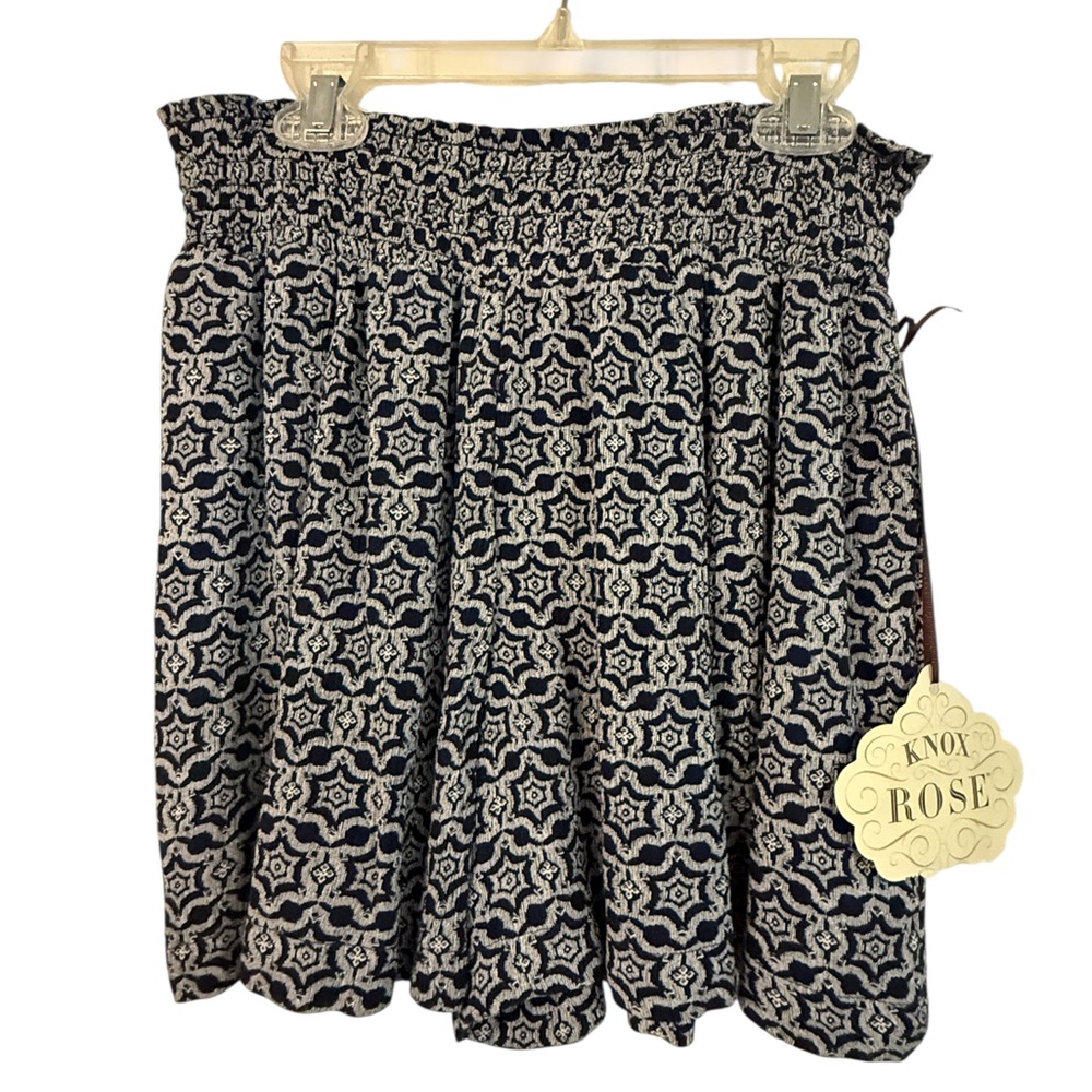 Knox Rose Elastic waist lined shorts
